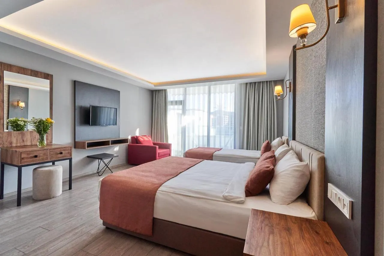 Lavia Hotels Lara Antália 5*,
